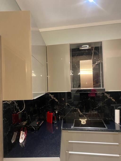 Stone House 48 M Apartment Acharnes Bagian luar foto
